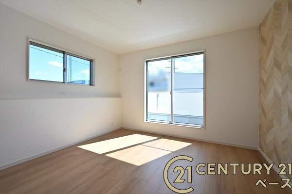 桜井市谷 ２号地 ／新築一戸建の洋室|■現地撮影写真■広々とした洋室８．０２帖です！