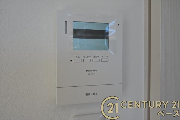 桜井市谷 ２号地 ／新築一戸建の内装|■現地撮影写真■ＴＶモニター付きインターホンで防犯対策もバッチリ！来客も一目でわかり安心です！