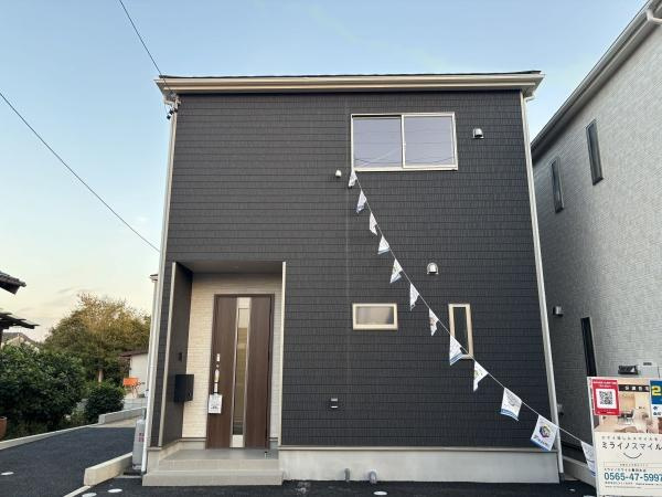 碧南市湖西町第2　全3棟・2号棟