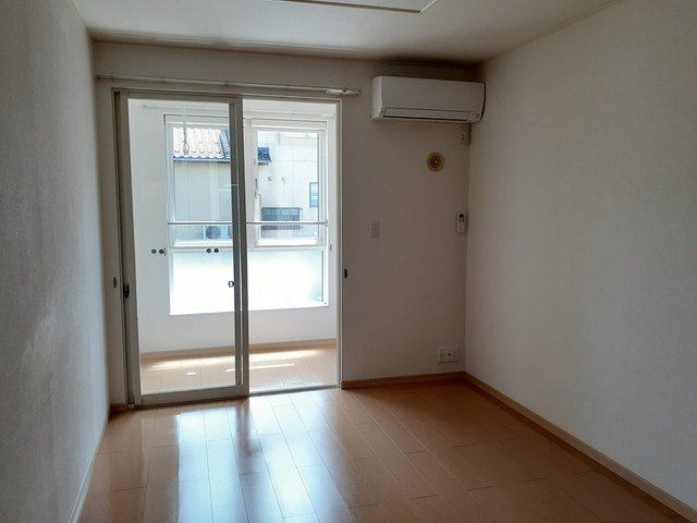 ラフレシ－ル　Ｂの居間・リビング|ゆったりとしたリビングです