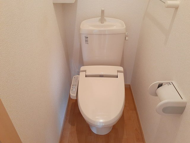 ラフレシ－ル　Ｂのトイレ|コンパクトで使いやすいトイレです