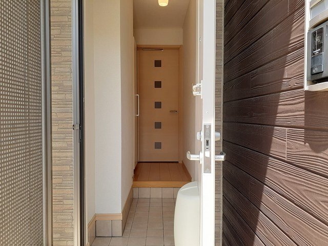 ラフレシ－ル　Ｂの玄関|シンプルで使いやすい玄関です