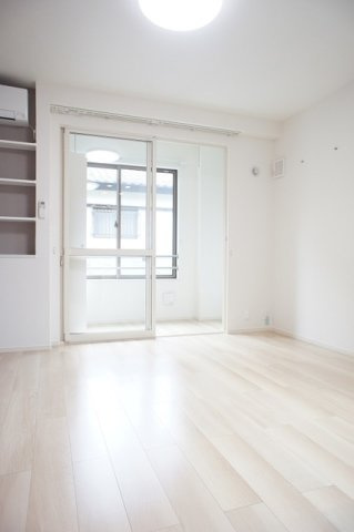 ハピネスの居間・リビング