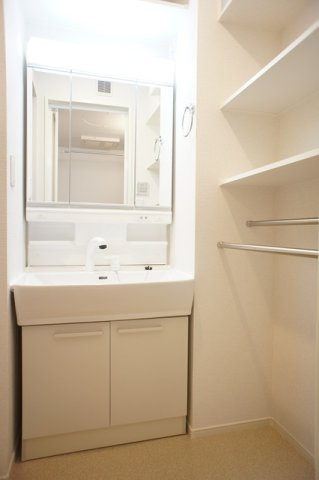 ハピネスの洗面所