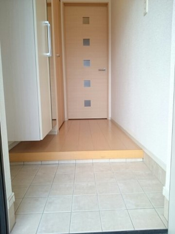 マイクレインＢの玄関