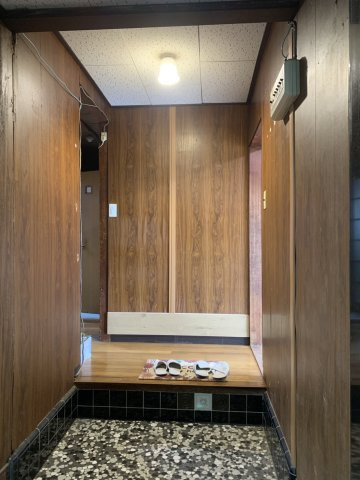 ひよどり戸建の玄関|ゆったりとした玄関です