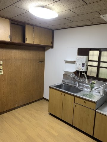 ひよどり戸建のキッチン|キッチンでお料理をお楽しみください