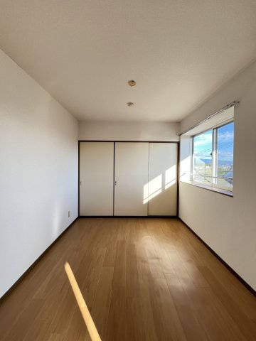 メゾンドールの居間・リビング