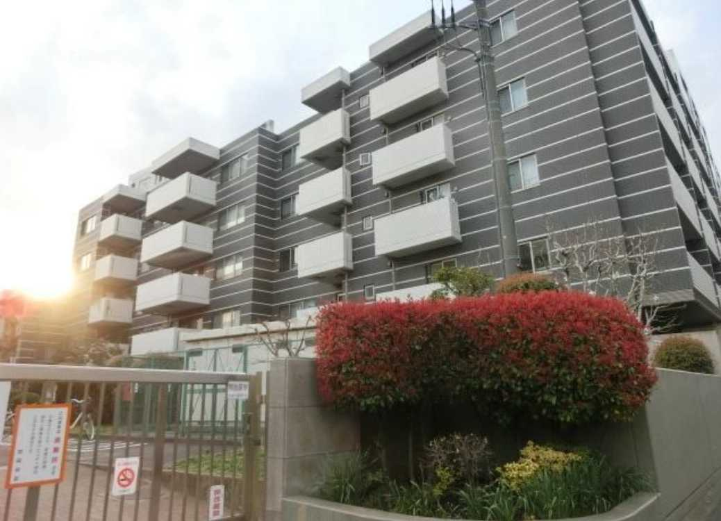 カスタリア三宿　ペット相談可　角部屋　礼金０の外観