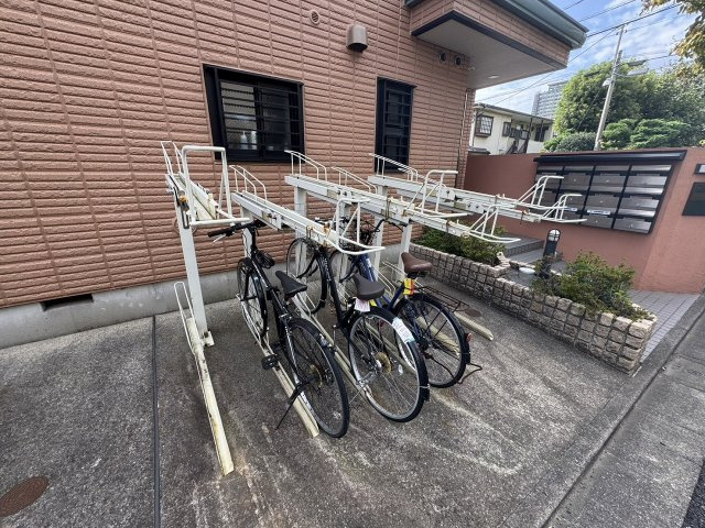 ラフィーネ野沢のその他共用部分|★駐輪場★