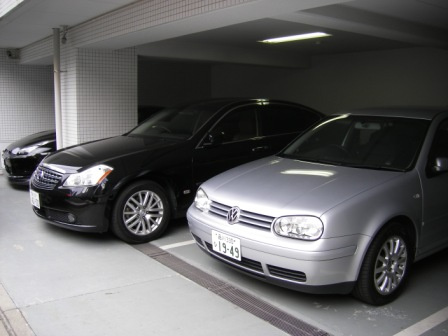 カスタリアお茶の水の駐車場