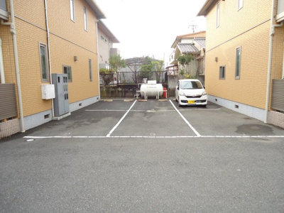 【駐車場】 | クレスト 弐番館