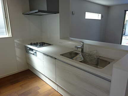 南区丹那町のキッチン