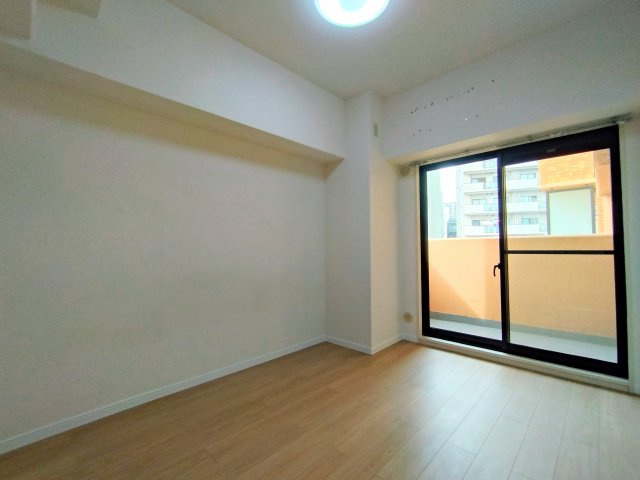 ライオンズマンション和歌山三木町の洋室