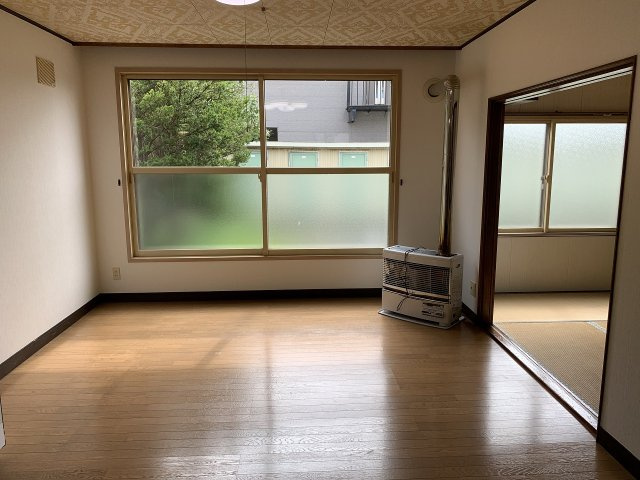 ハイネスフランセの居間・リビング