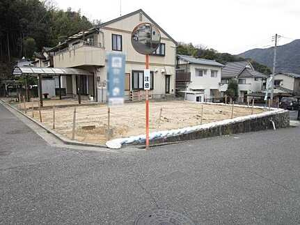 安佐南区相田７丁目の前面道路含む現地写真
