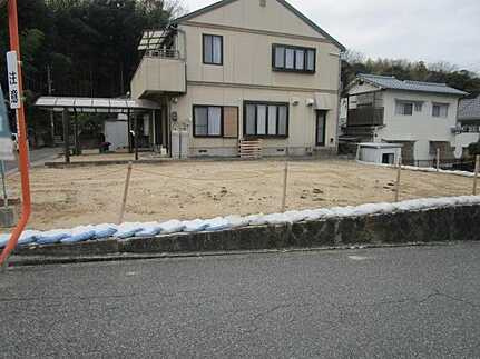 安佐南区相田７丁目の前面道路含む現地写真
