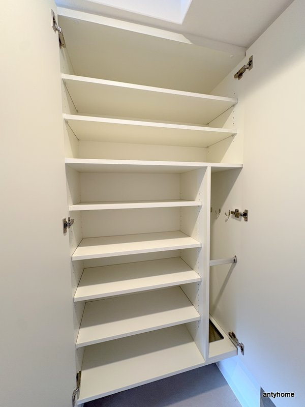 ワールドアイ大阪West Gate　仲介手数料無料の収納