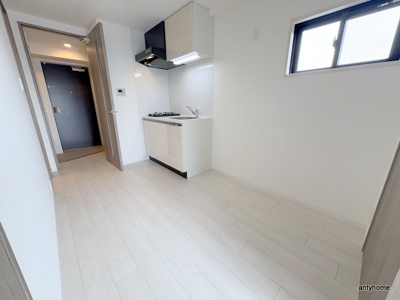 ワールドアイ大阪West Gate　仲介手数料無料の洋室