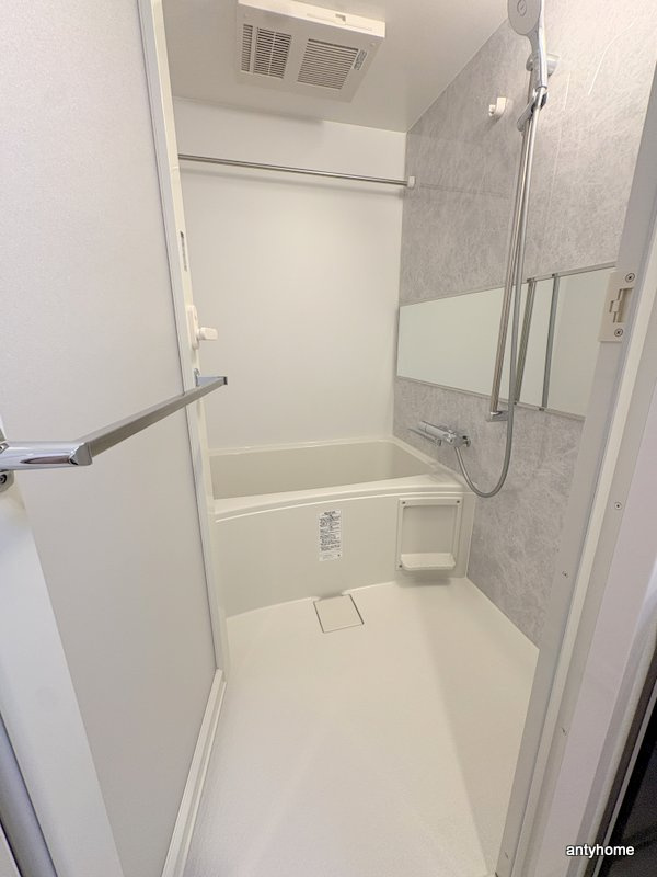 スプランディッド本町グラン　仲介手数料無料の浴室