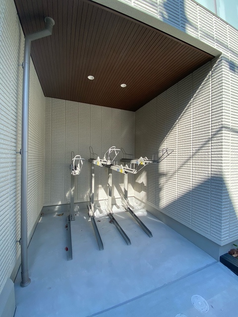 Ｐｒｅｃｉａ自由が丘のその他共用部分|★敷地内屋根付き駐輪場★