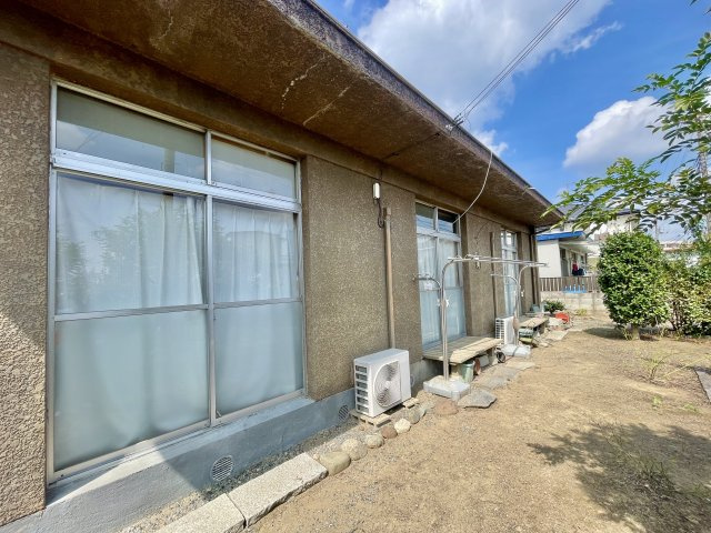 【中古戸建】伊勢崎市新栄町の外観|■現地写真
現地を見学する際はご気軽にお問い合わせください♪
「027-386-8693」