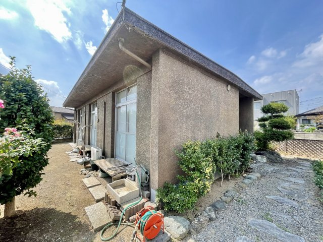 【中古戸建】伊勢崎市新栄町の外観|■現地写真
現地を見学する際はご気軽にお問い合わせください♪
「027-386-8693」