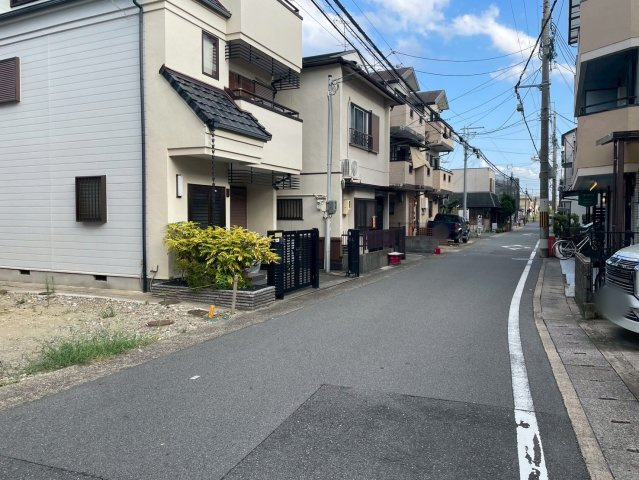 桂池尻町　建築条件無土地の前面道路含む現地写真
