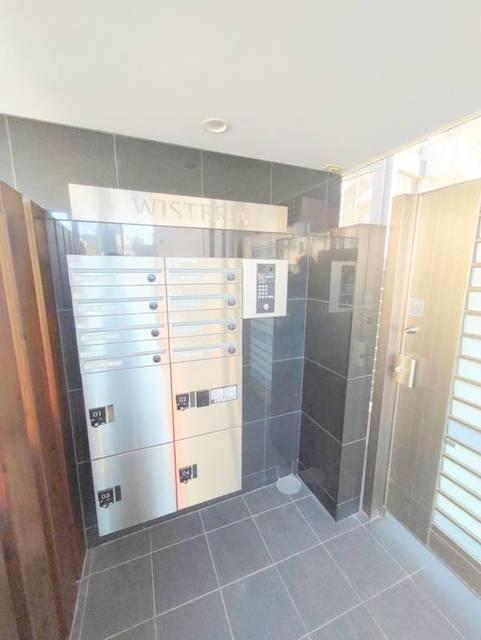 ウィステリアのロビー