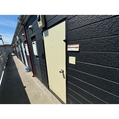 【玄関】 | プラザ・ドゥ・シュバリエ