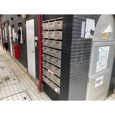 【その他】 | プラザ・ドゥ・シュバリエ