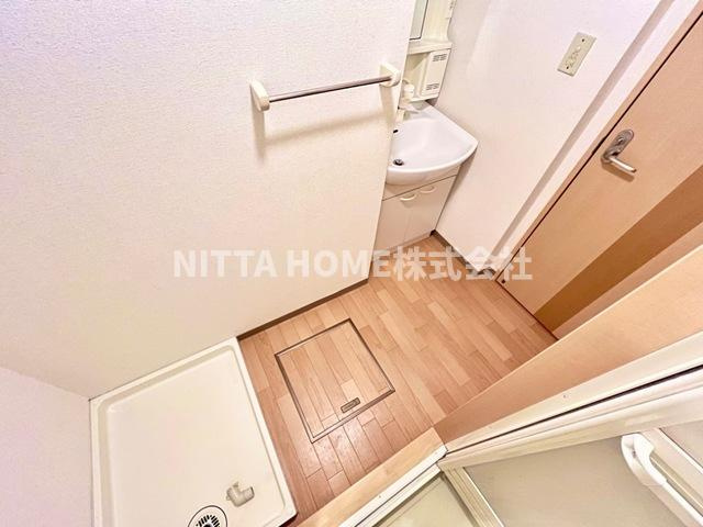 ガーディングヒルの洗面所|室内洗濯機置き場も完備♪