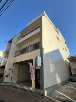 【外観】 | 港町1丁目貸室