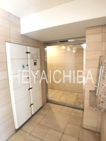 エルニシア上野Northeastのロビー