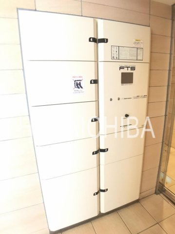 エルニシア上野Northeastのその他共用部分|宅配ボックス