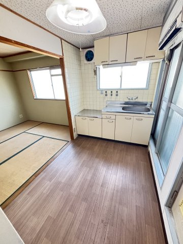 【居間・リビング】