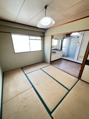 【寝室】