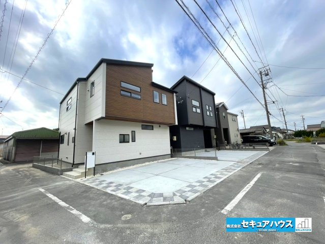 【今からご案内可能】知多市八幡字荒井 全2棟 の前面道路含む現地写真|事前予約にて現地ご見学いただけます！お気軽にお問い合わせください♪
■株式会社　セキュアハウス■
住宅ローンに強く、知識、経験豊富なスタッフ在籍
お客様に寄り添い、ご成約後もサポート致します。