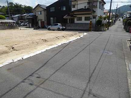 安佐北区落合南１丁目の前面道路含む現地写真