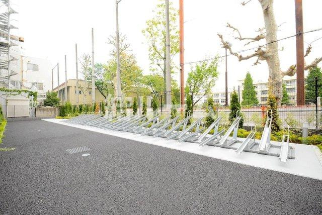 練馬区北町３丁目の賃貸マンションの駐車場