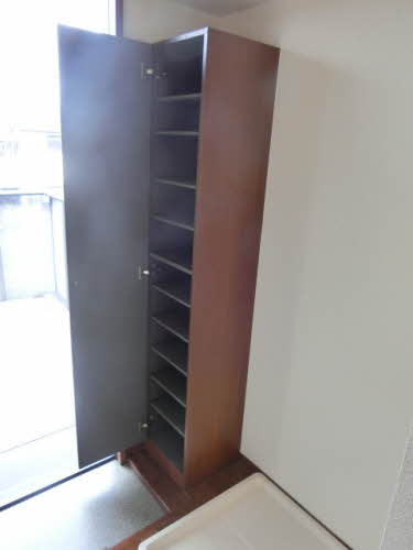 広島市南区東本浦町のアパートの収納|小物を収納するのに便利です