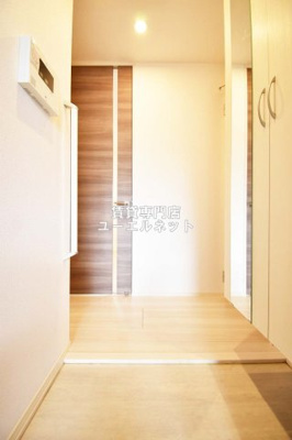 【玄関】 | シリウス千里中央 | 住まいの顔ともなる玄関