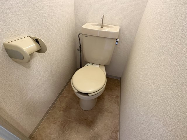 バストイレ別です。