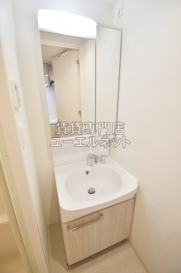 【洗面所】 | アドバンス大阪フルーヴ | シャワー付洗面台