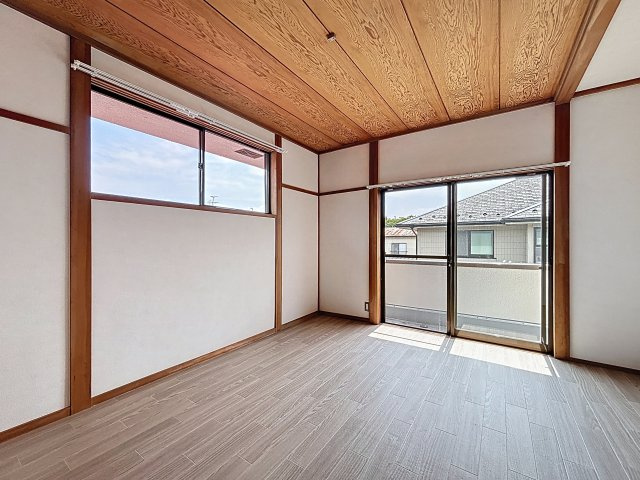 【洋室】 | 個人のスペースとしてもちょうどいいコンパクトめなお部屋♪