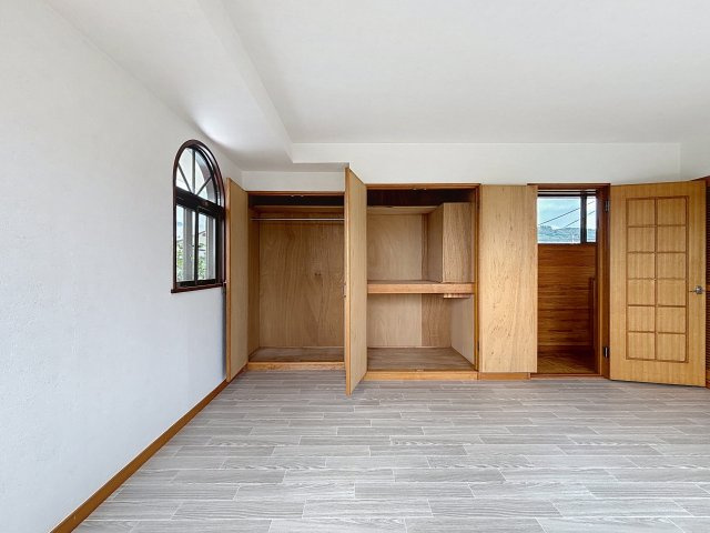 【洋室】 | こちらも収納モリモリ