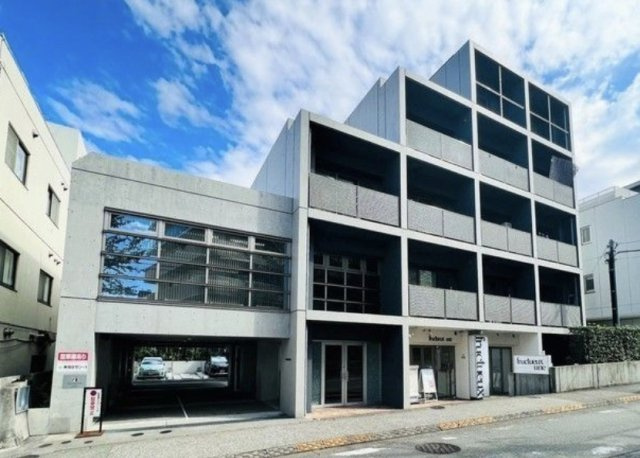 YU-COURT中野坂上の外観