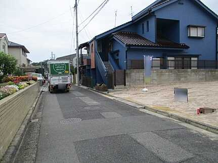 佐伯区海老園3丁目の前面道路含む現地写真