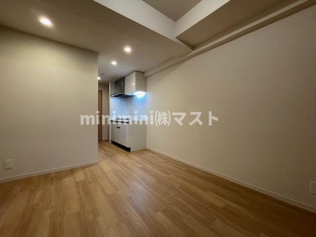 スプランディッド本町東DUEの居間・リビング