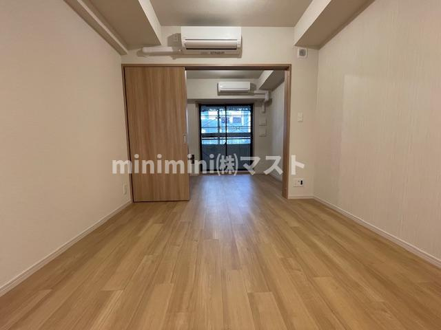 スプランディッド本町東DUEの居間・リビング